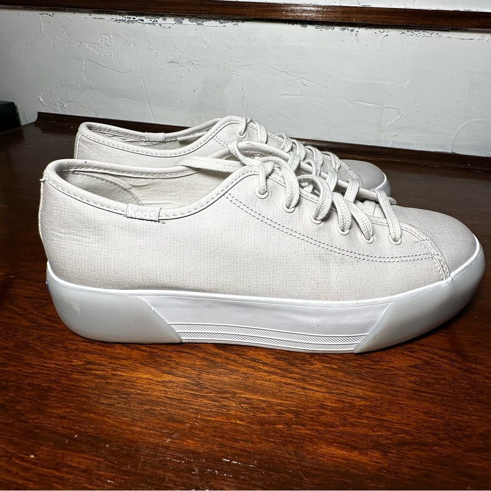 Keds Women’s Triple Up Platform Canvas Sneakers Off-White & Grey Size 10 EUC